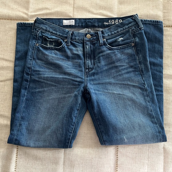 GAP 1969 Distressed Sexy Boyfriend Jeans, Flap Pockets, Size 27/4 - Picture 2 of 9